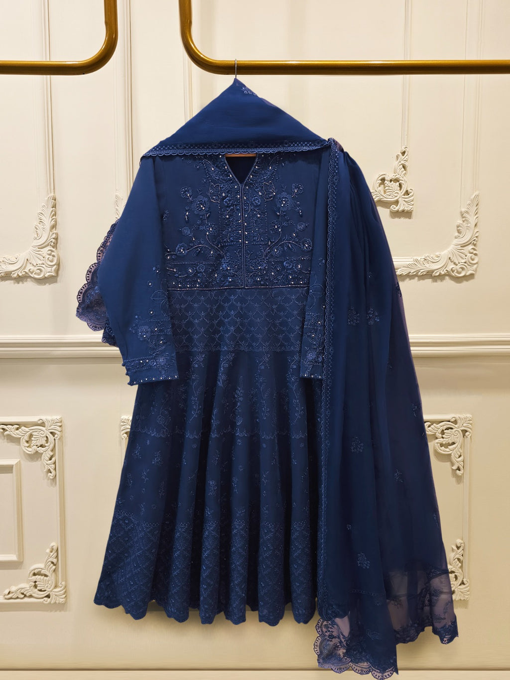 3 Piece - Pure Khaddi Silk Embroidered  Suit S115707