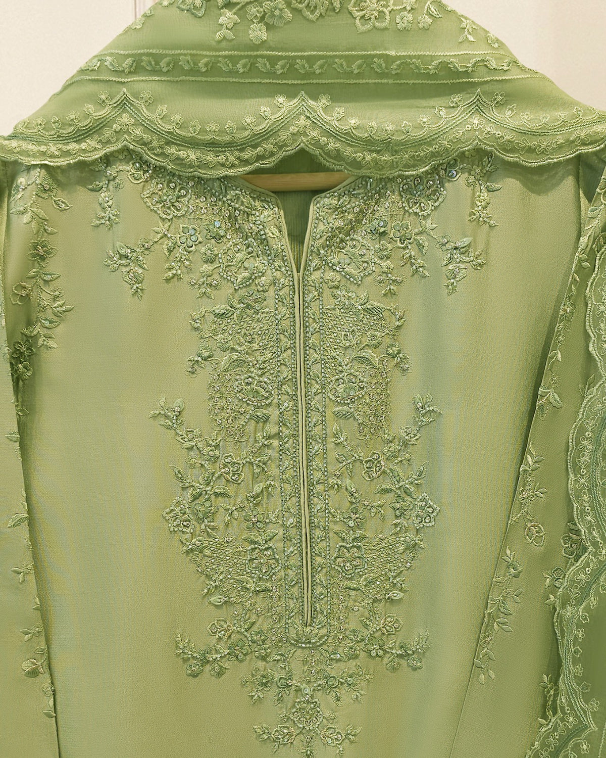 3 Piece- Pure  Sheesha Silk Embroidered Suit S115722