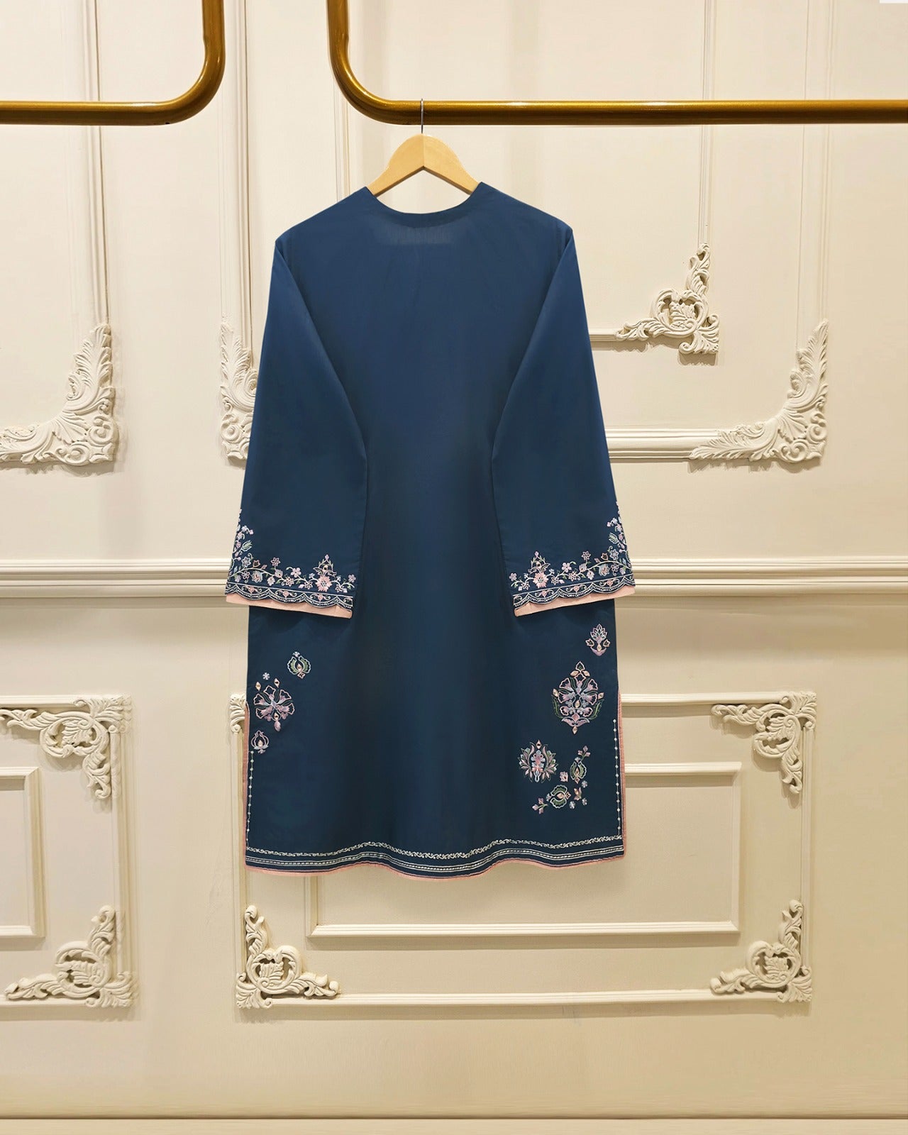 2 Piece - Embroidered Cambric Suit S115716 Secondary image
