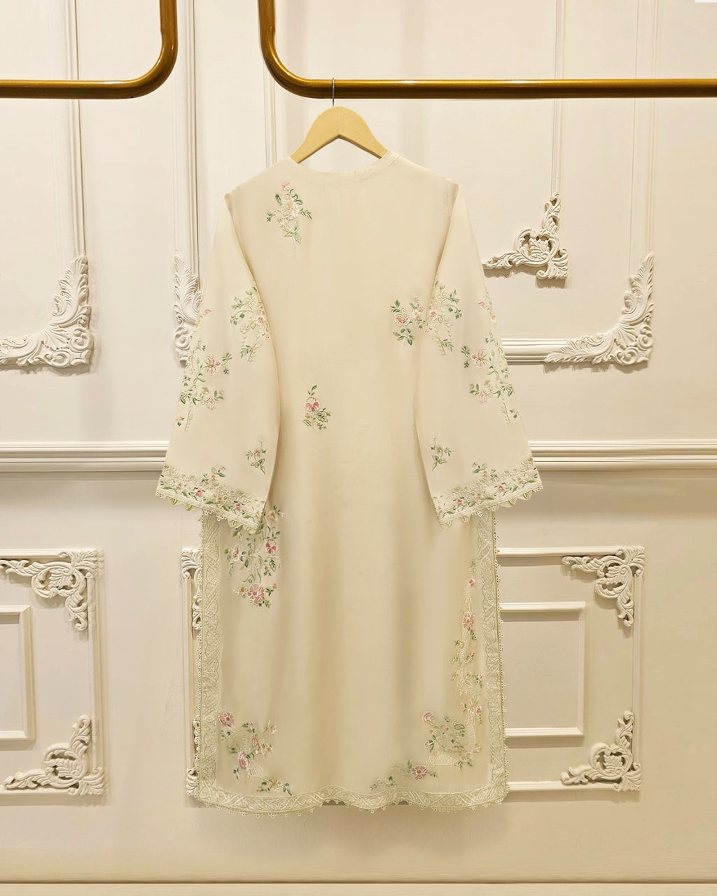 2 Piece- Pure Sheesha Silk Embroidered Suit S115714