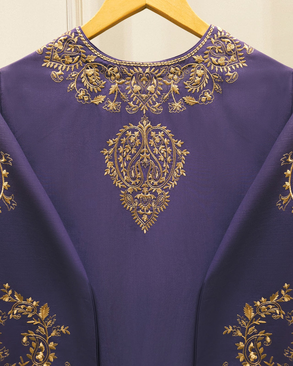 3 Piece - Embroidered Khaddar Suit S115732