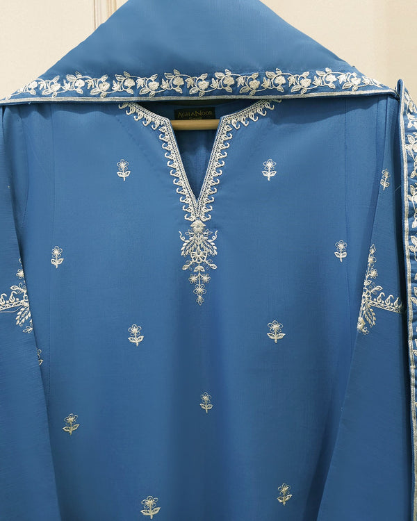 3 Piece - Embroidered Khaddar Suit S115736