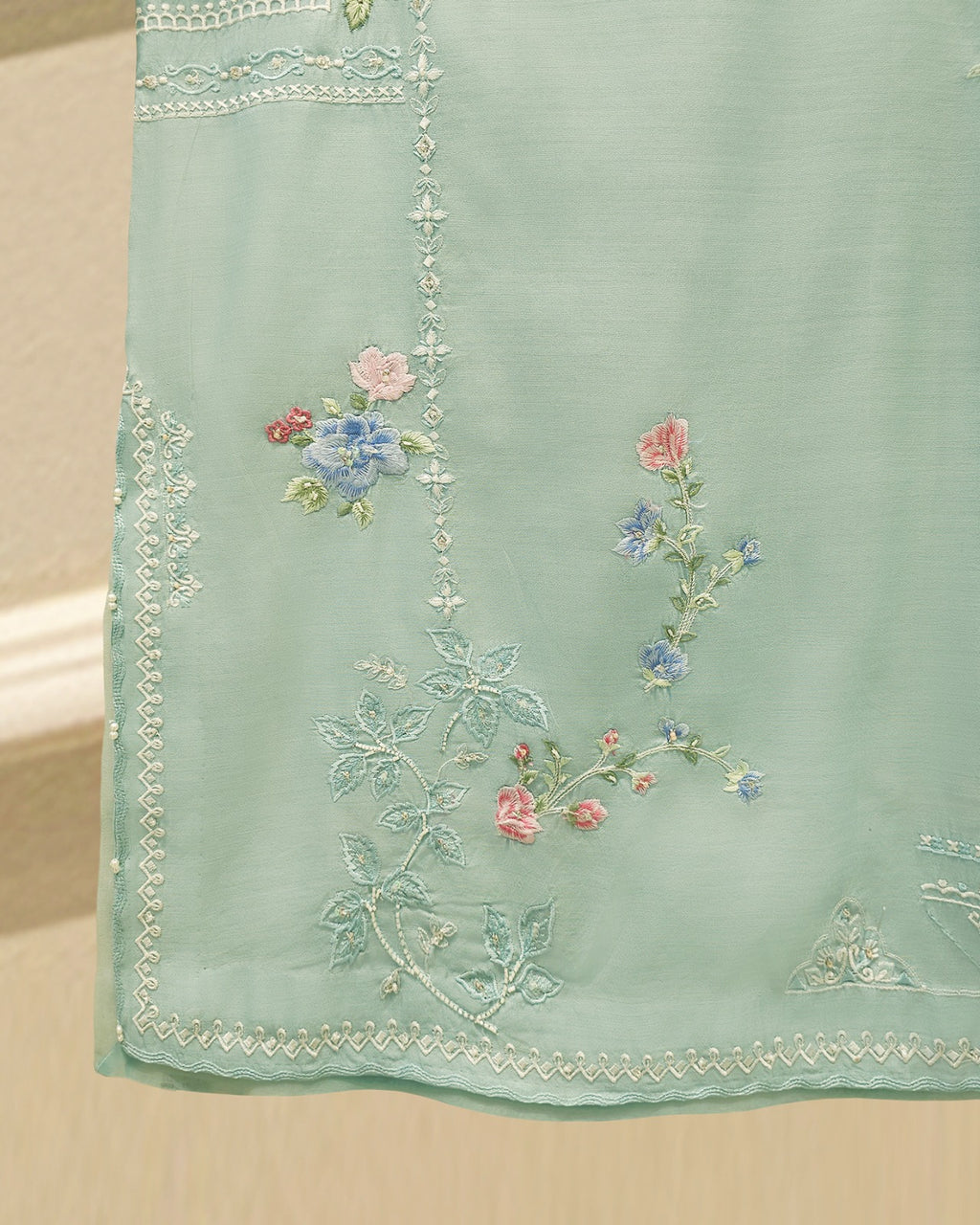 3 Piece - Pure Khaddi Silk Embroidered  Suit S115754