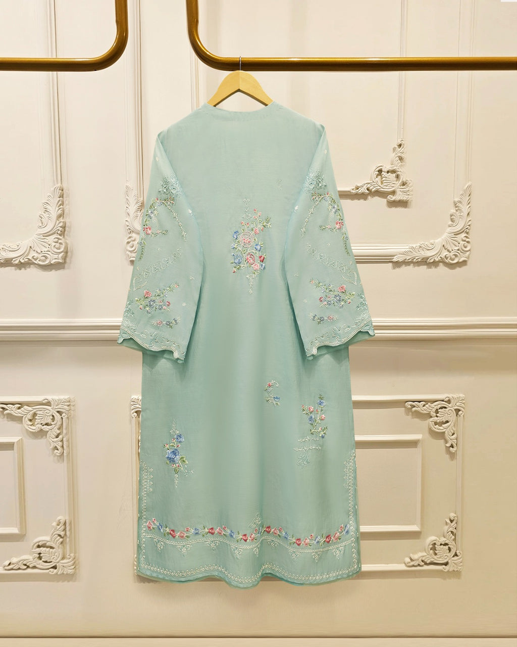 3 Piece - Pure Khaddi Silk Embroidered  Suit S115754