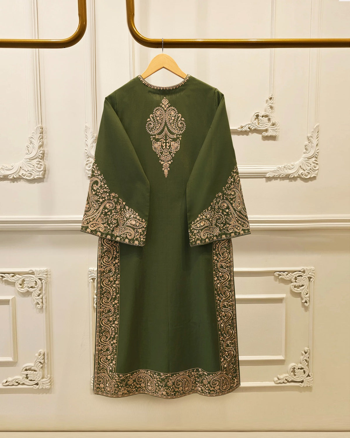 3 Piece - Embroidered Khaddar Suit S115744