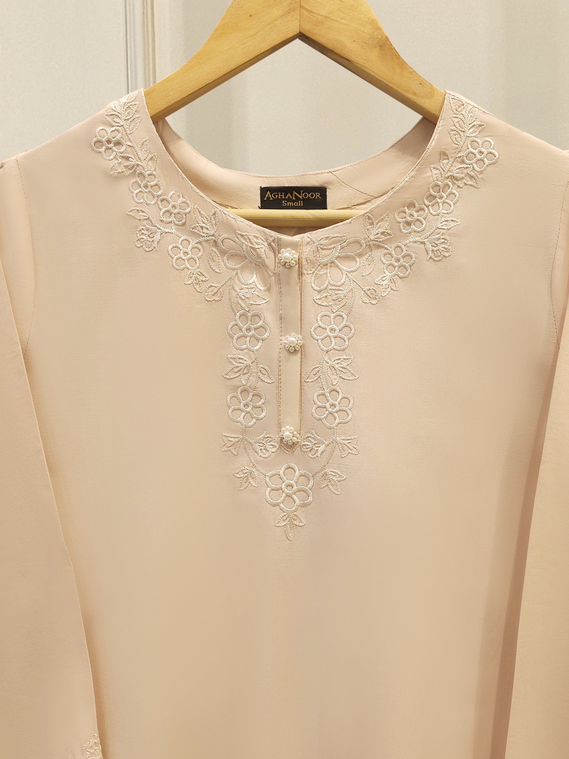 2 Piece - Embroidered Lawn Suit S112178 Secondary image