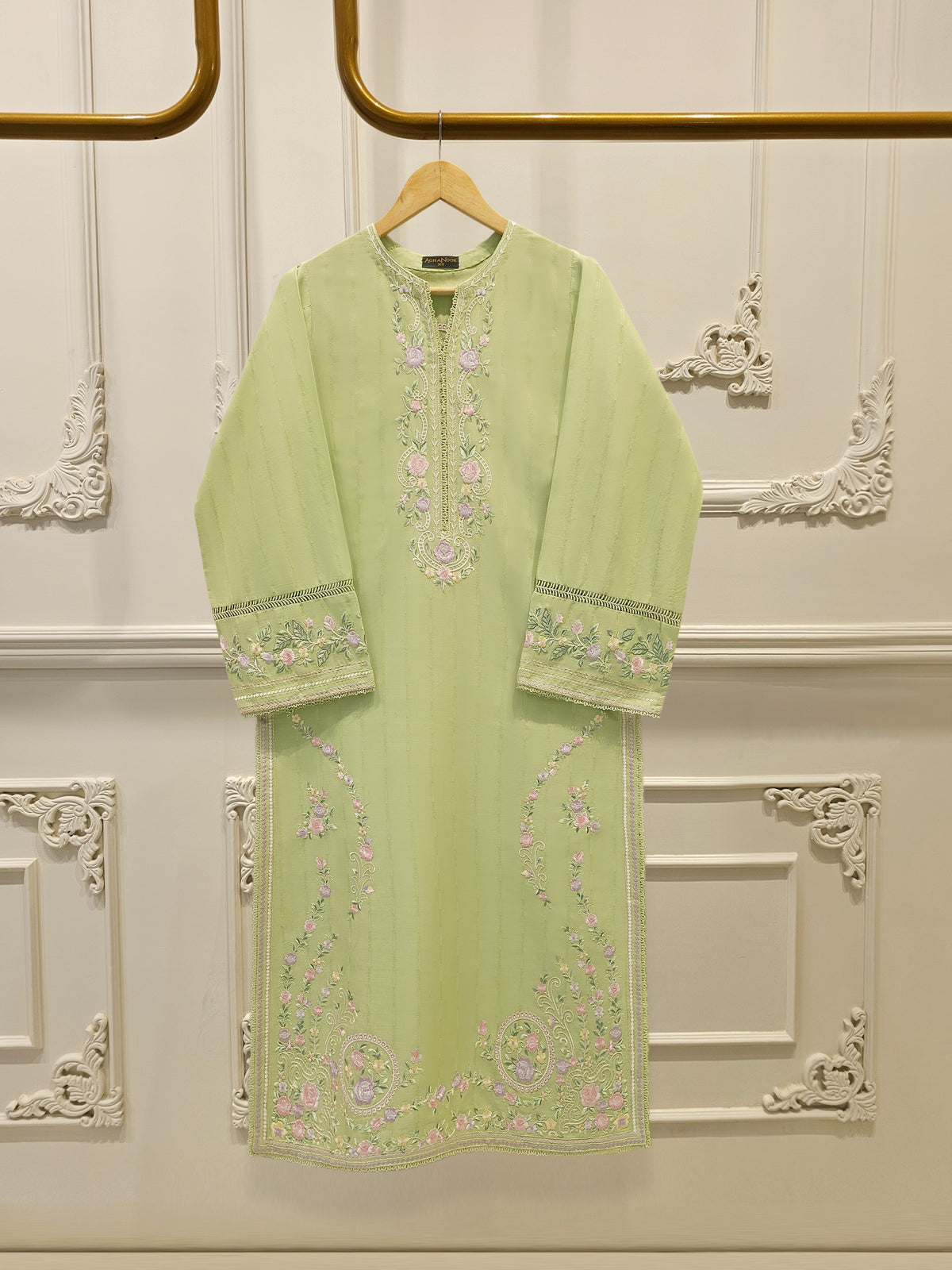 2 Piece - Embroidered jacquard Suit S112214