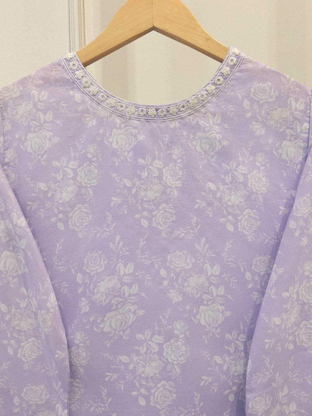 Digital Printed Embroidered Lawn Shirt S112358