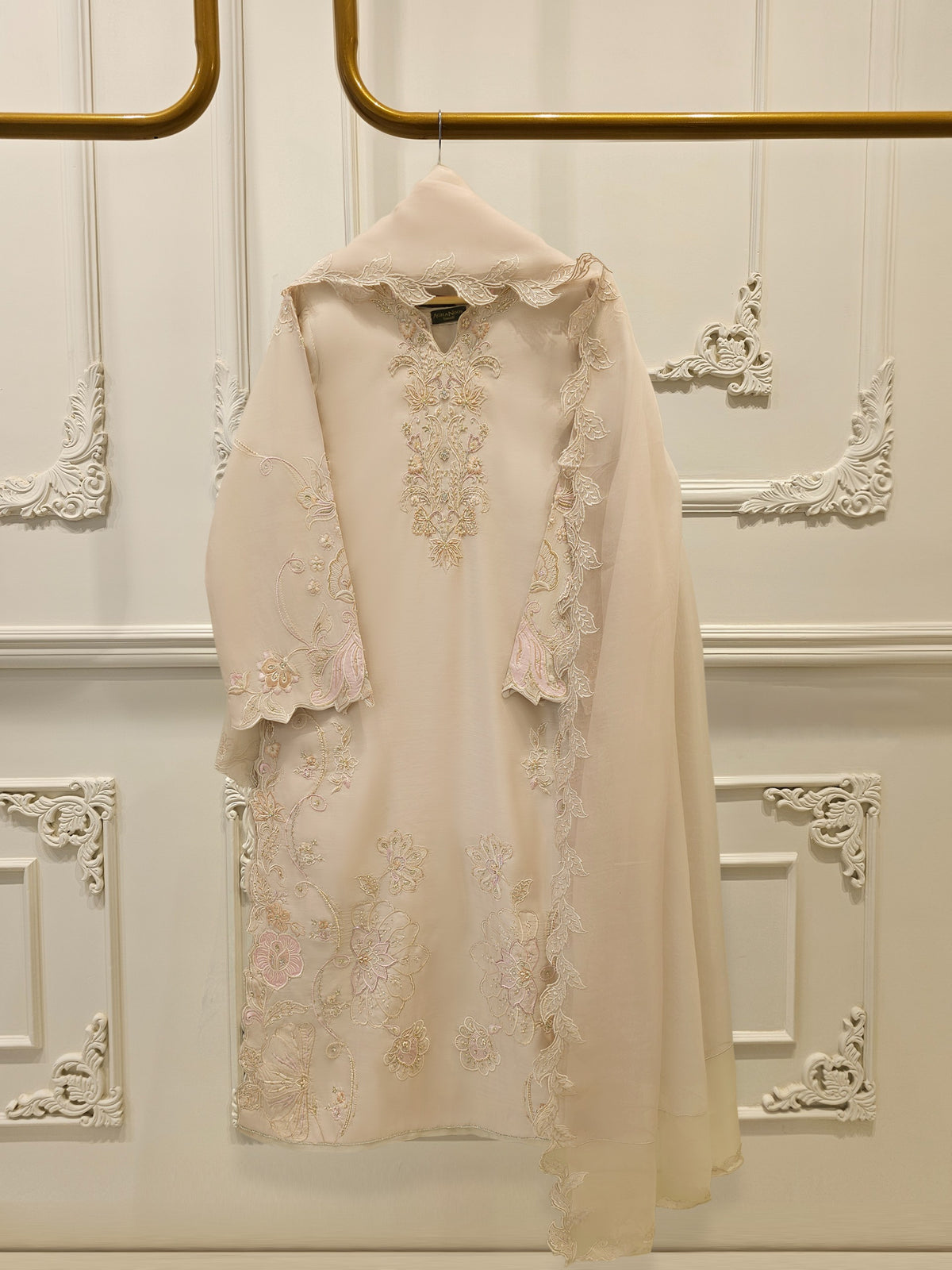 3 Piece- Pure Khaddi Silk Embroidered Suit S112385