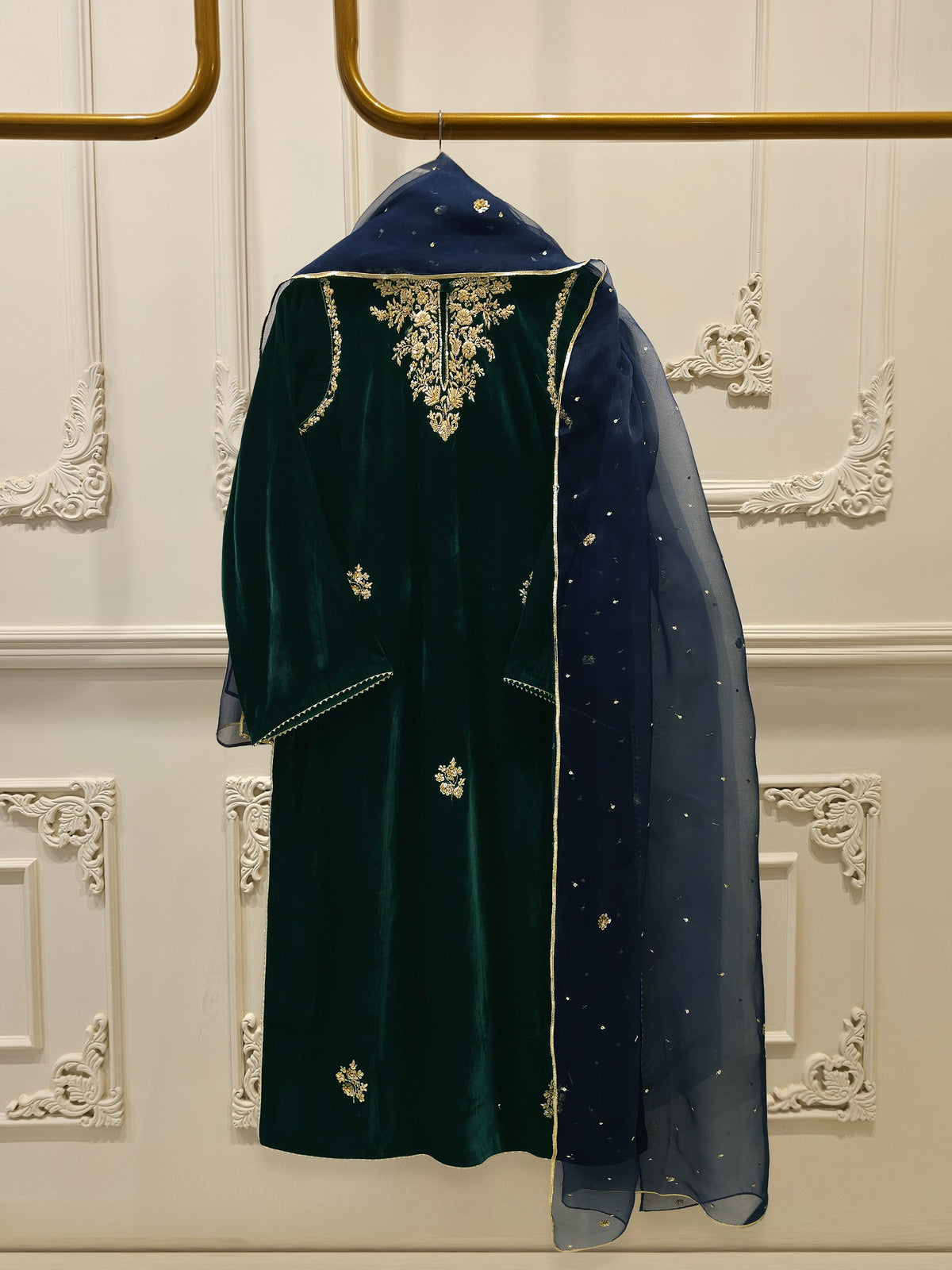 3 Piece - Embroidered Velvet Suit S112688