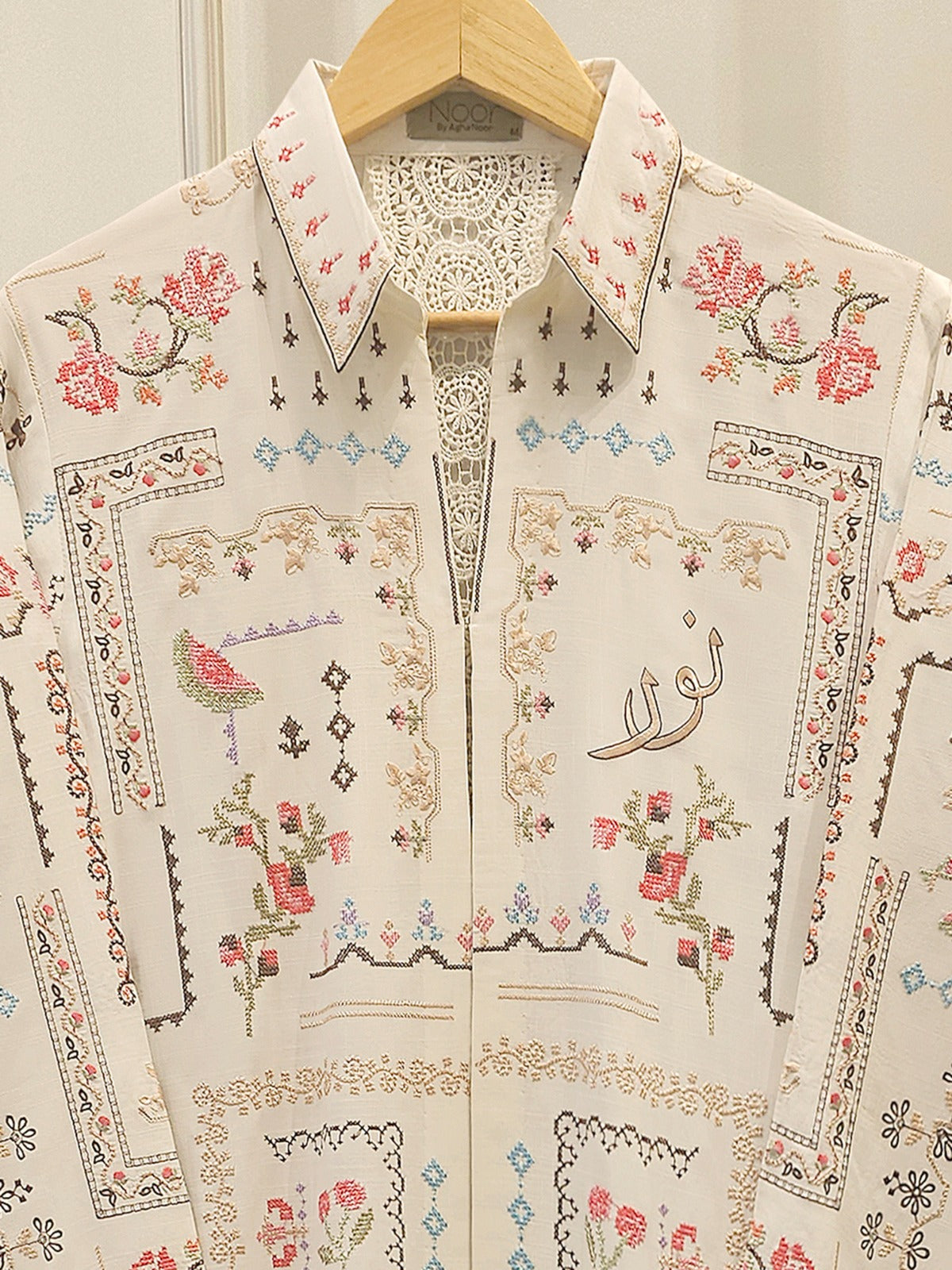Embroidered Linen Shirt WS00079 Secondary image