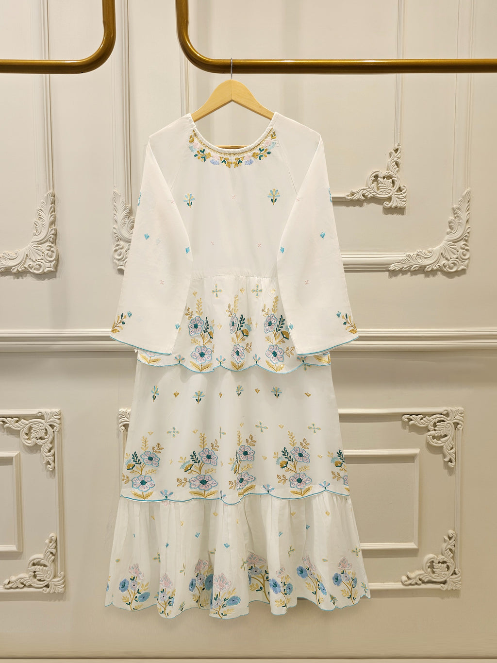 Embroidered Cambric Shirt WS00208