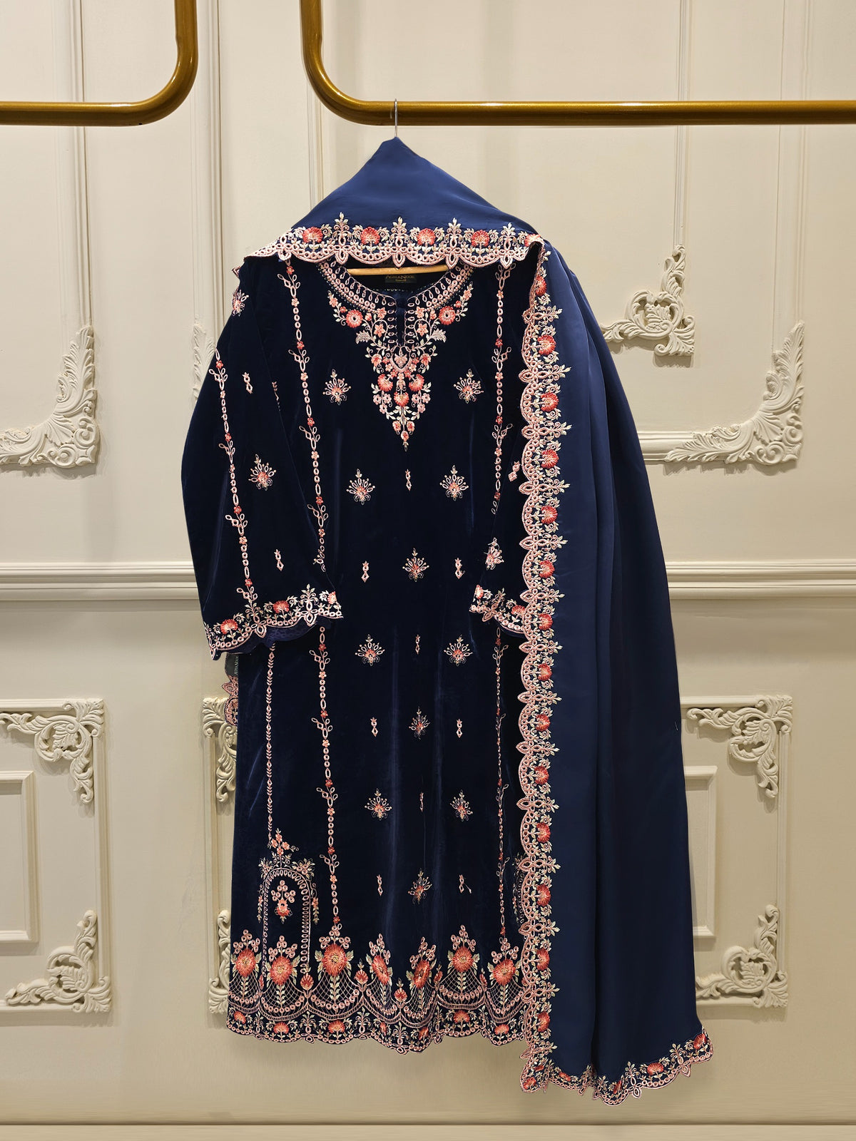 3 Piece - Embroidered Velvet Suit S112918