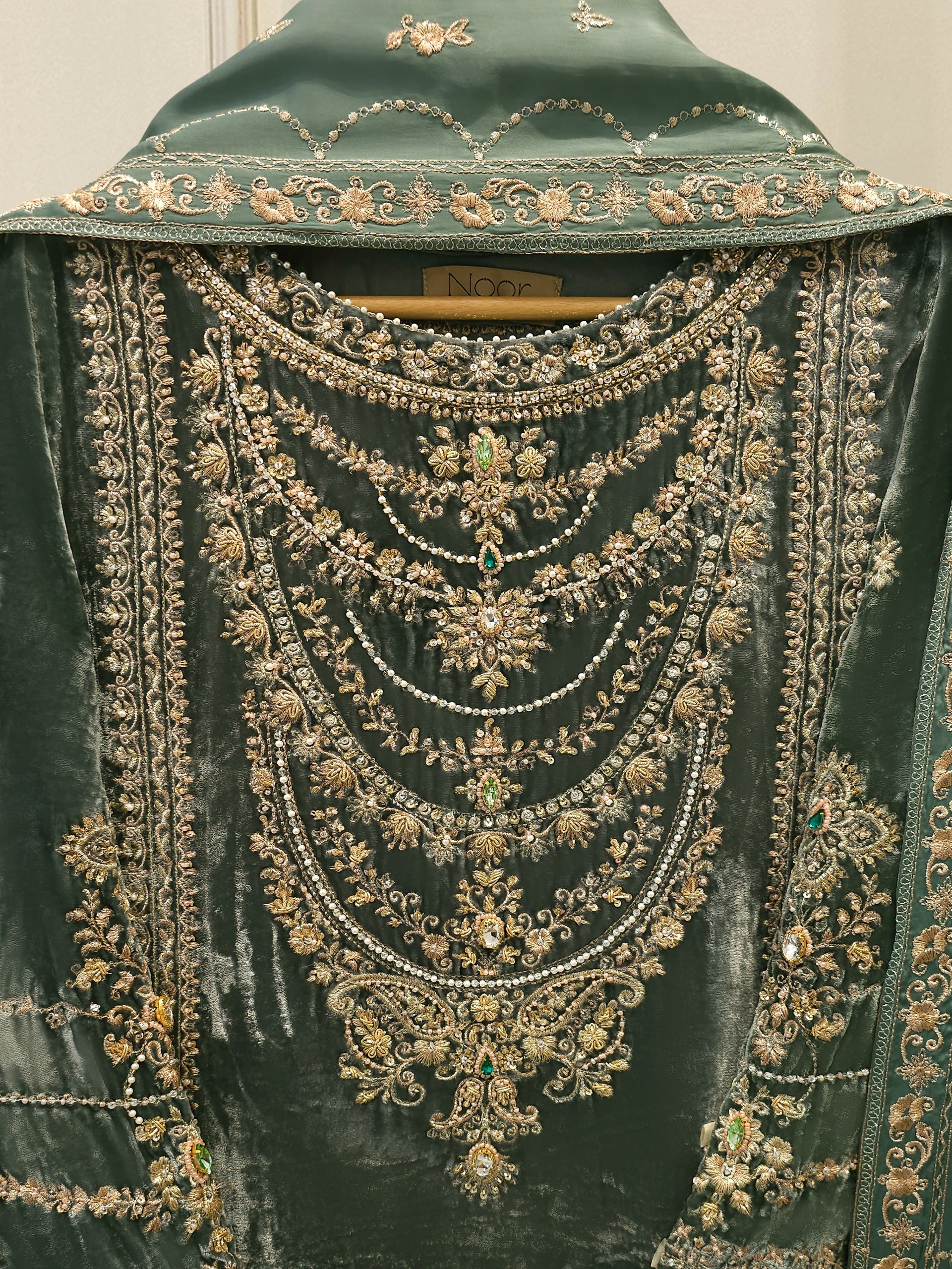 3 Piece - Embroidered Velvet Suit WS00220 Secondary image