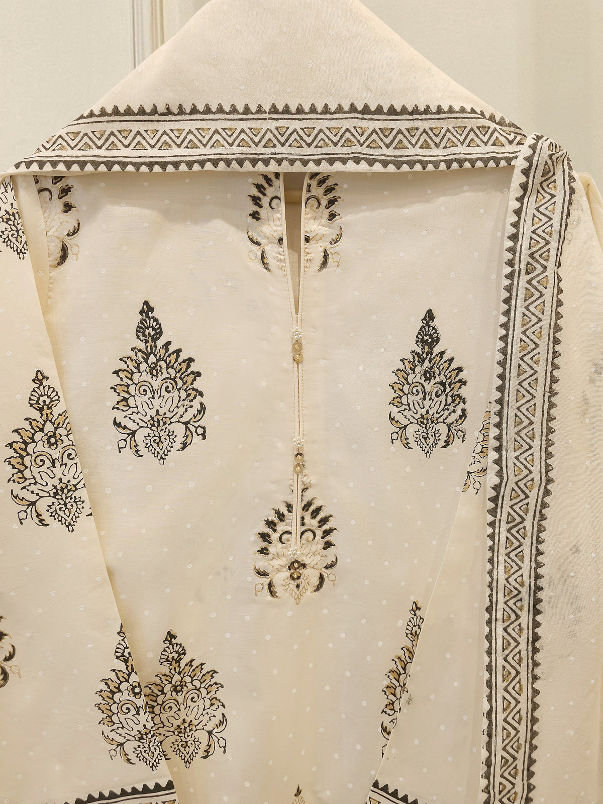3 Piece - Hand Block Printed Kora Cotton Suit  S114102