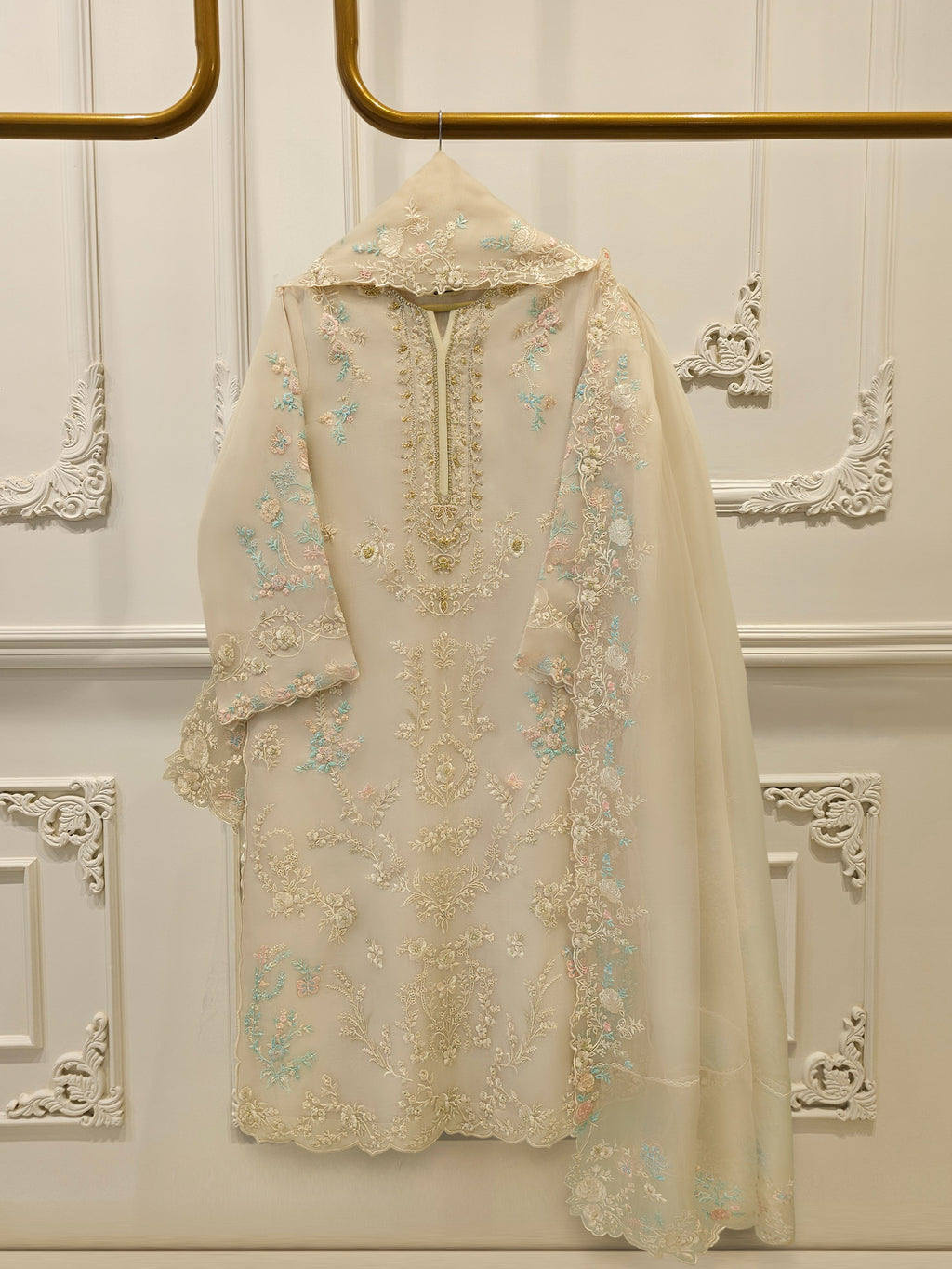 3 Piece - Pure Organza Embroidered Suit S114277