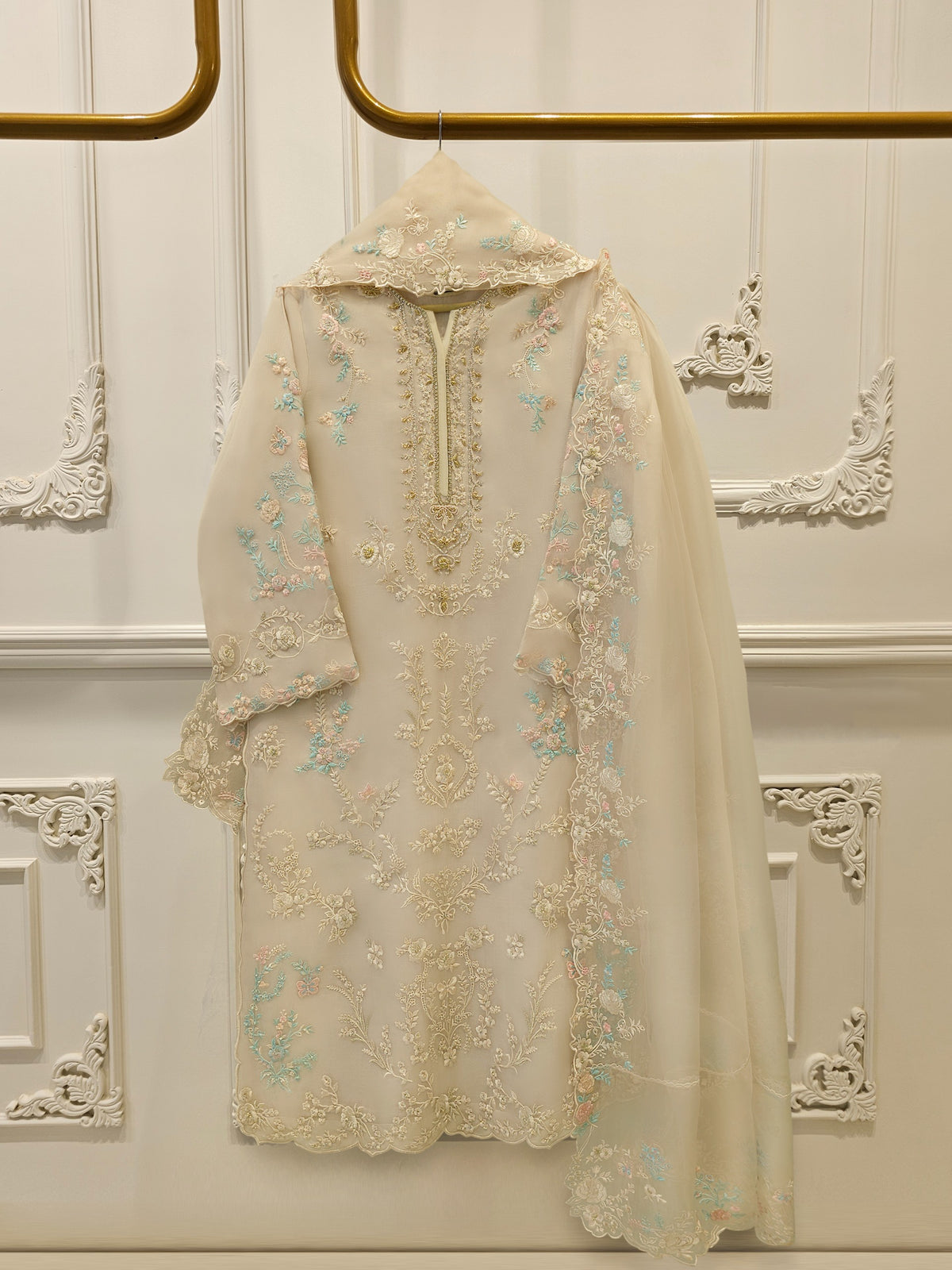 3 Piece - Pure Organza Embroidered Suit S114277