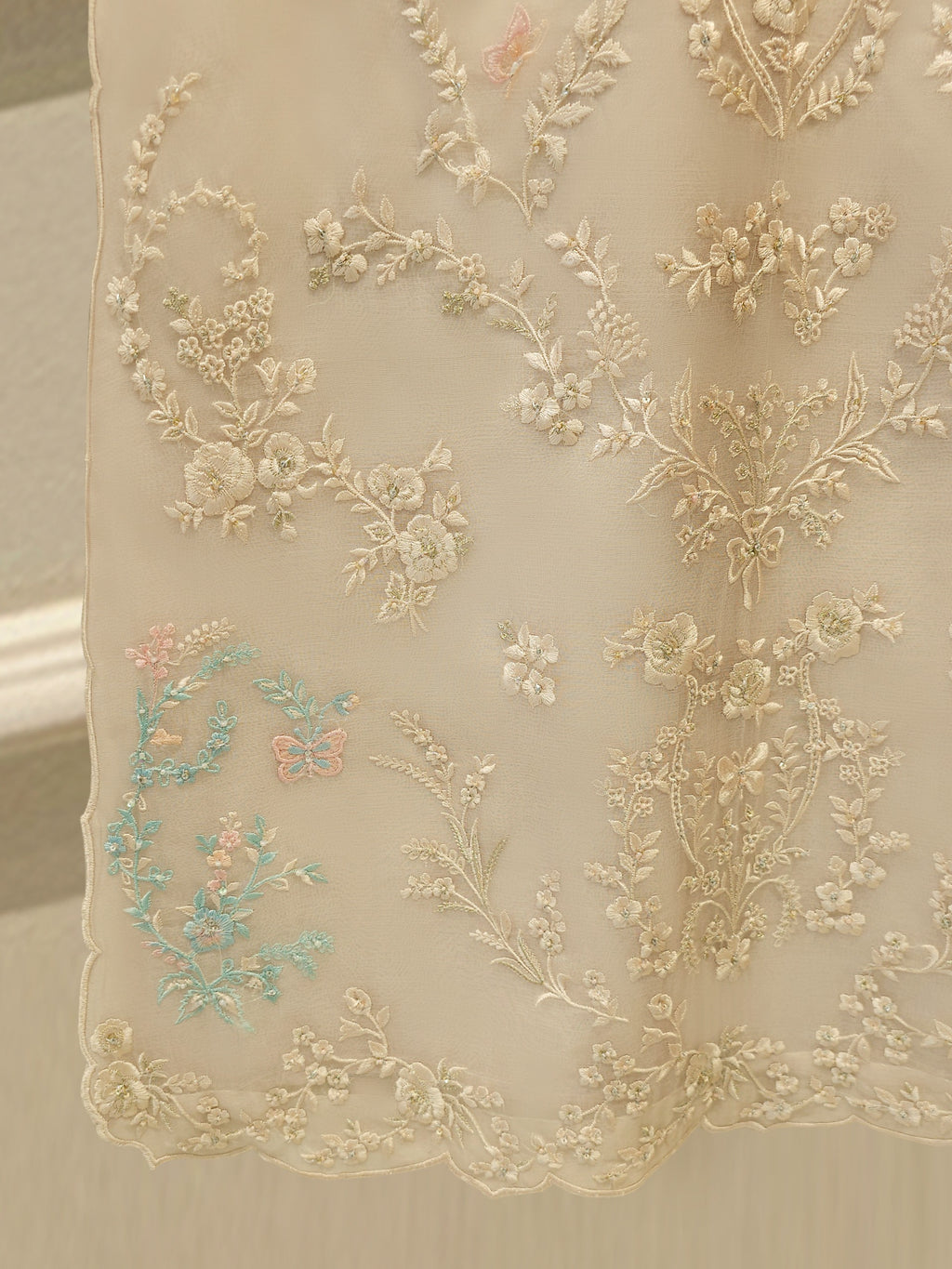 3 Piece - Pure Organza Embroidered Suit S114277