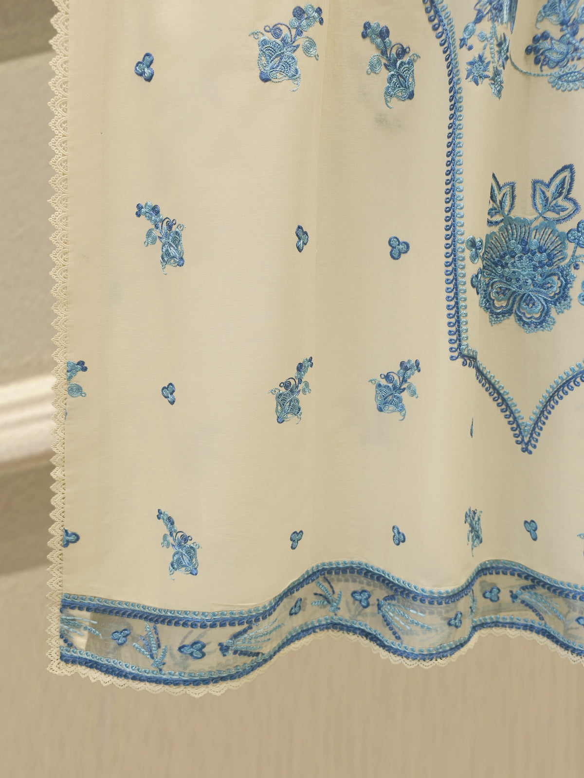 3 Piece - Embroidered Cambric Suit S114281