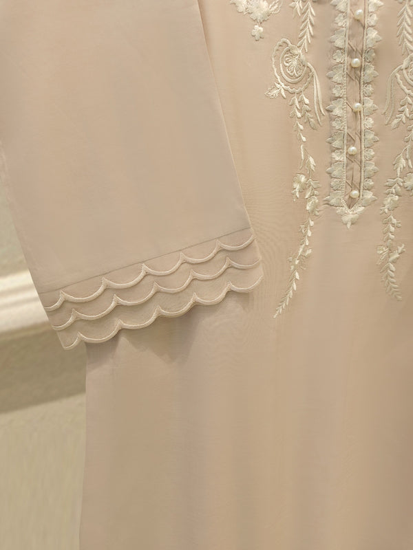 3 Piece - Pure Khaddi Silk Embroidered Suit S114283