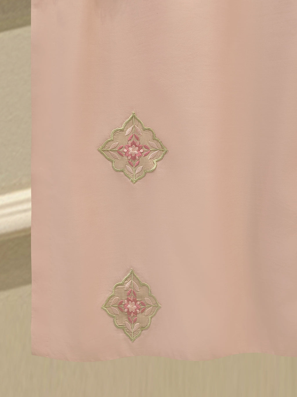 3 Piece - Pure Khaddi Silk Embroidered S114320