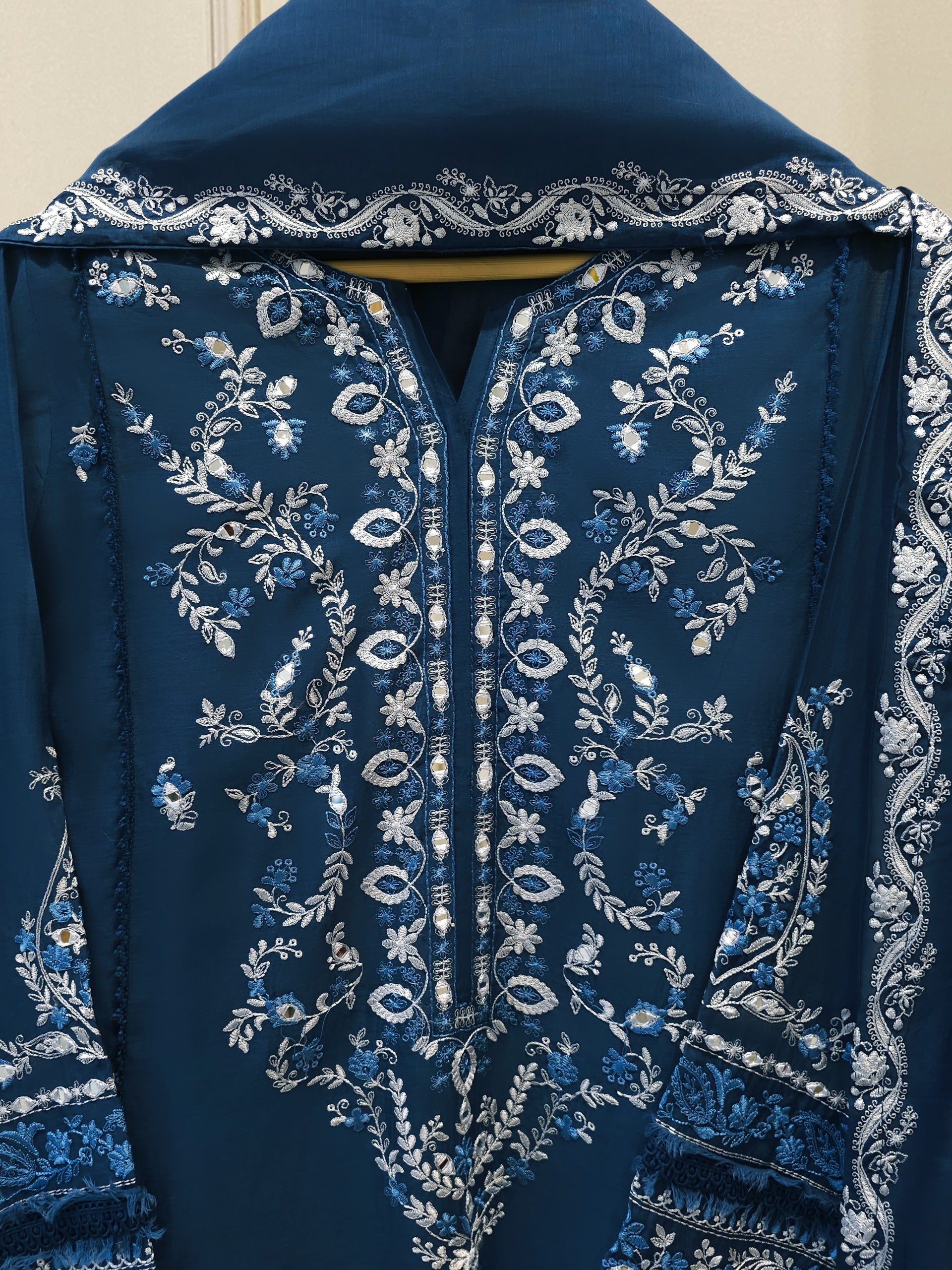 2 Piece - Embroidered Kora  Cotton Suit S114336 Secondary image
