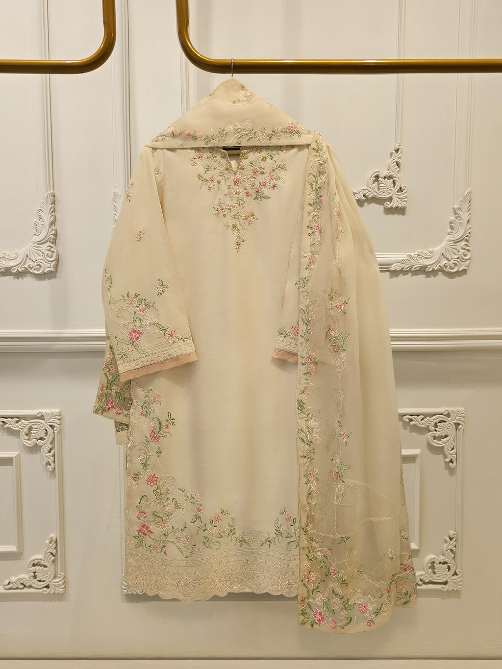 3 Piece - Pure Khaddi Silk Embroidered S114405
