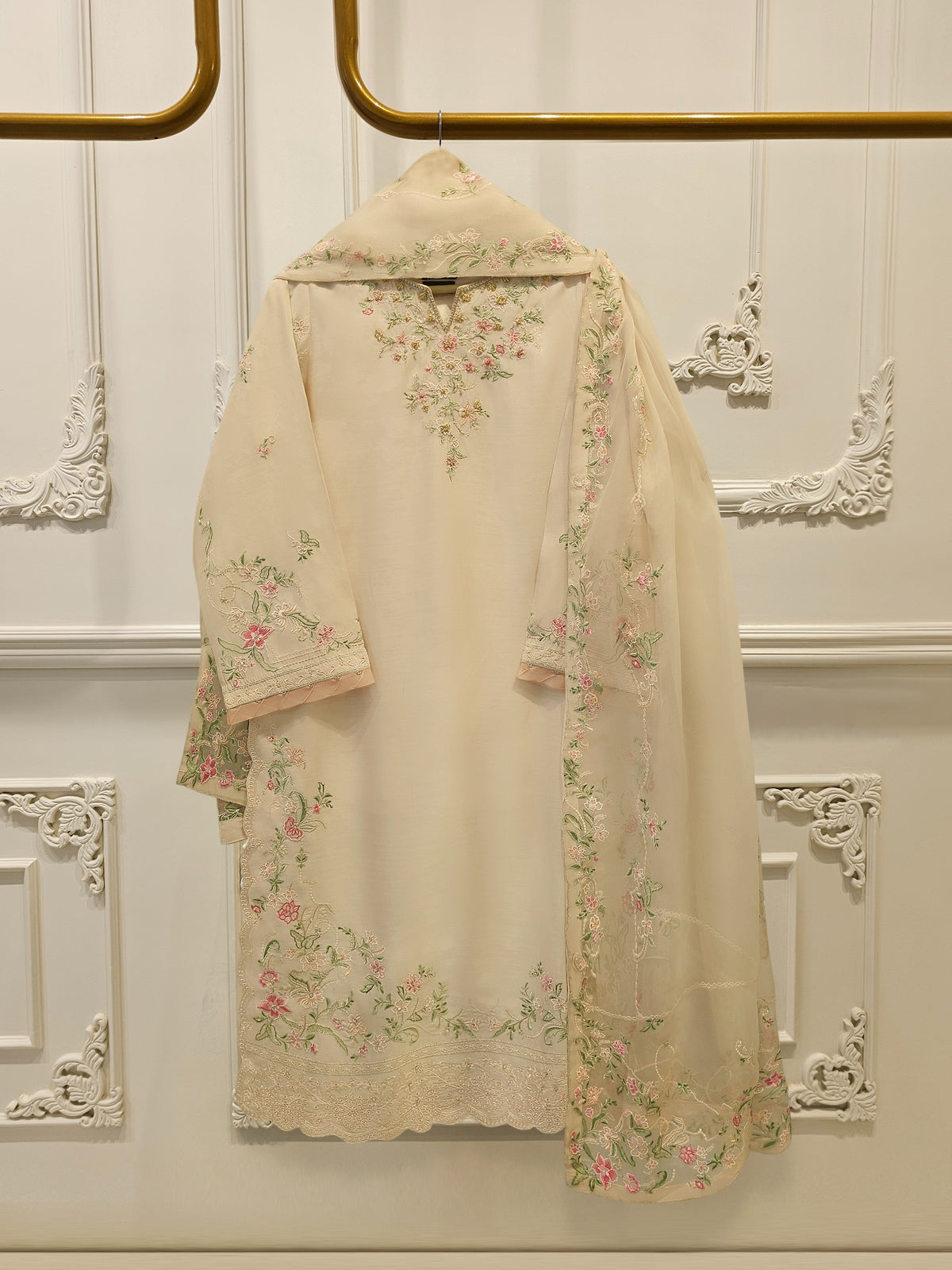 3 Piece - Pure Khaddi Silk Embroidered S114405