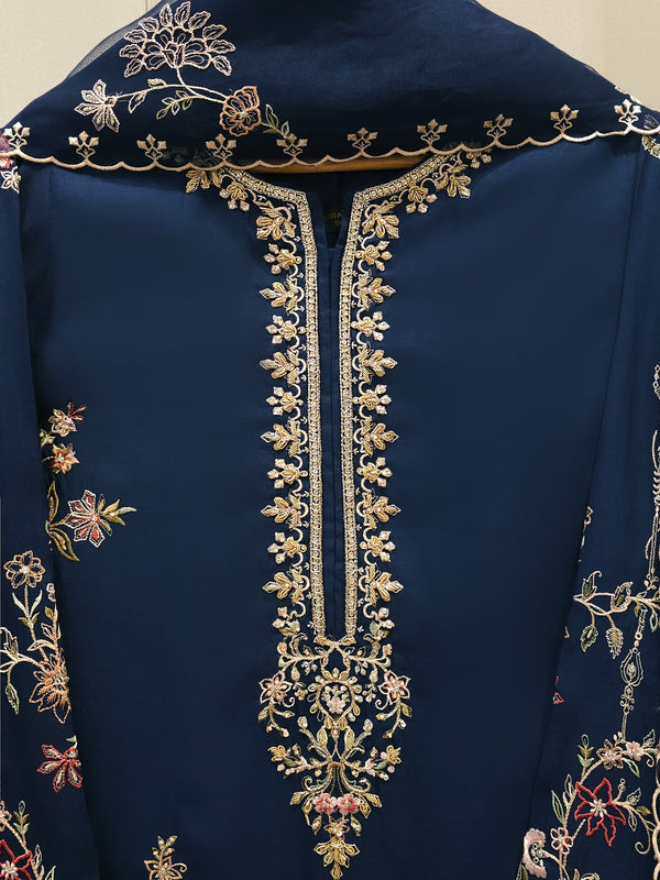 3 Piece - Pure Khaddi Silk Embroidered  Suit S114674