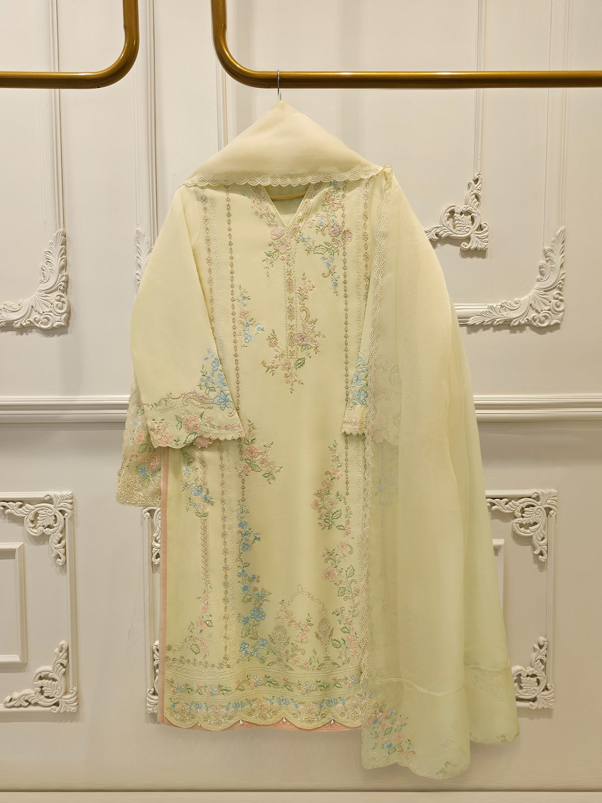 3 Piece - Pure Khaddi Silk Embroidered  Suit S114762