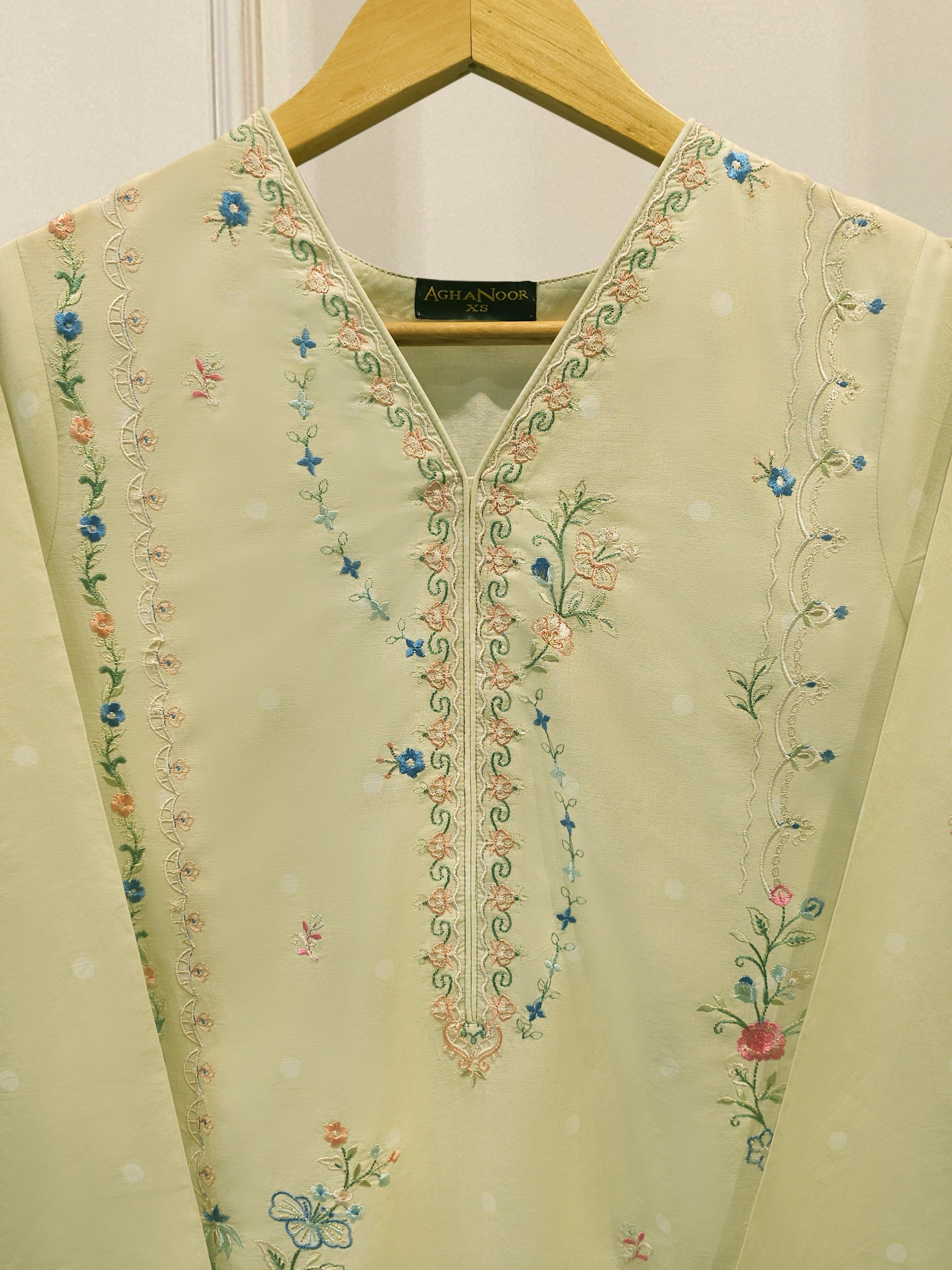 2 Piece - Embroidered Digital Printed Cambric Suit S114814 Secondary image