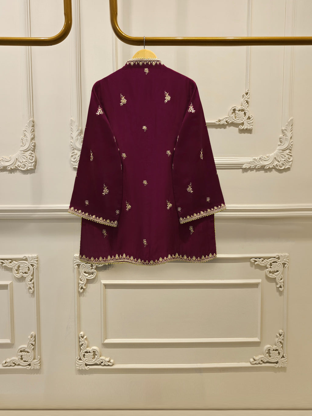 3 Piece- Pure  Sheesha Silk Embroidered Suit S115008