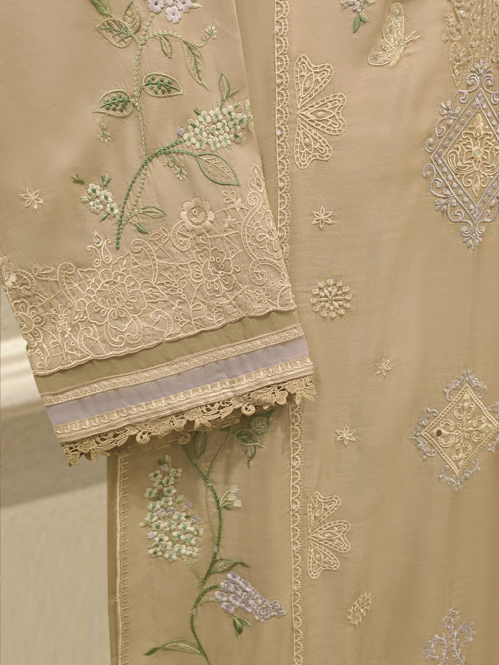3 Piece - Embroidered Khadi Silk Suit WS00395