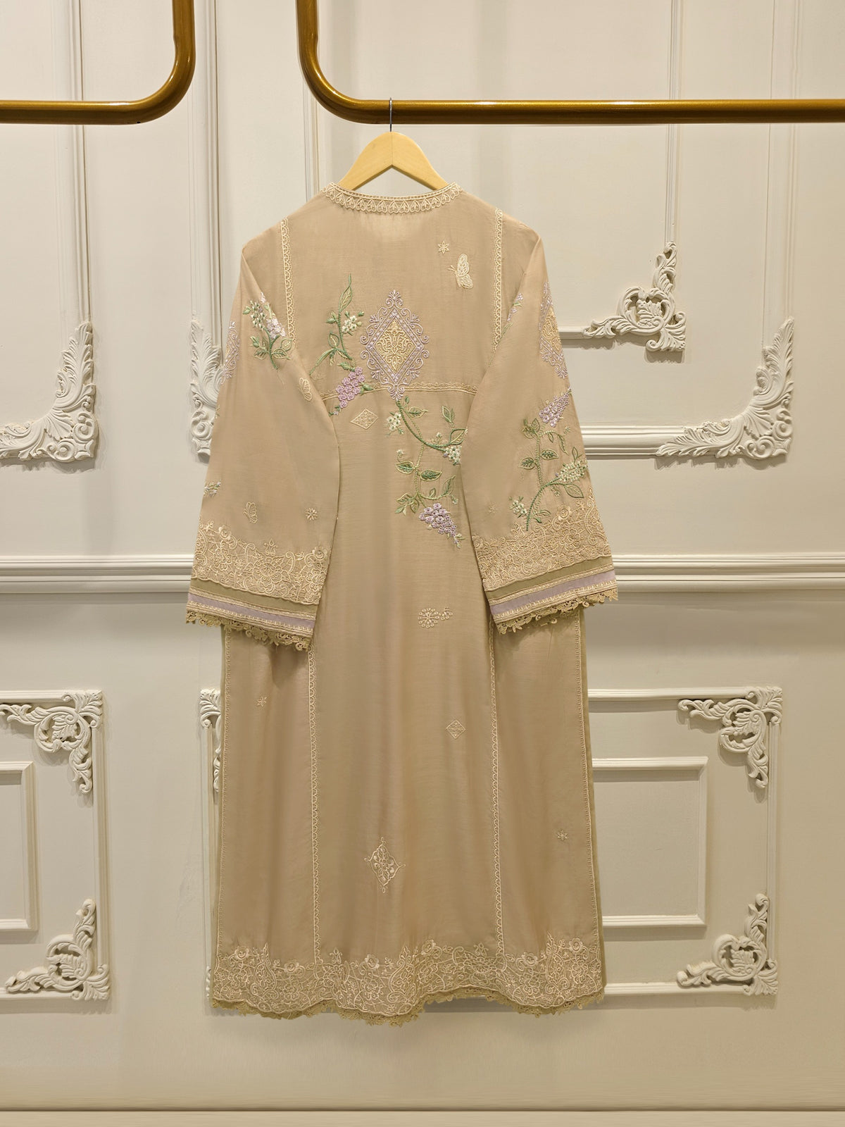 3 Piece - Embroidered Khadi Silk Suit WS00395