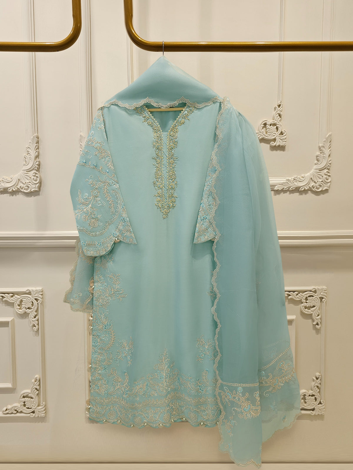 3 Piece - Pure Khaddi Silk Embroidered  Suit S115136