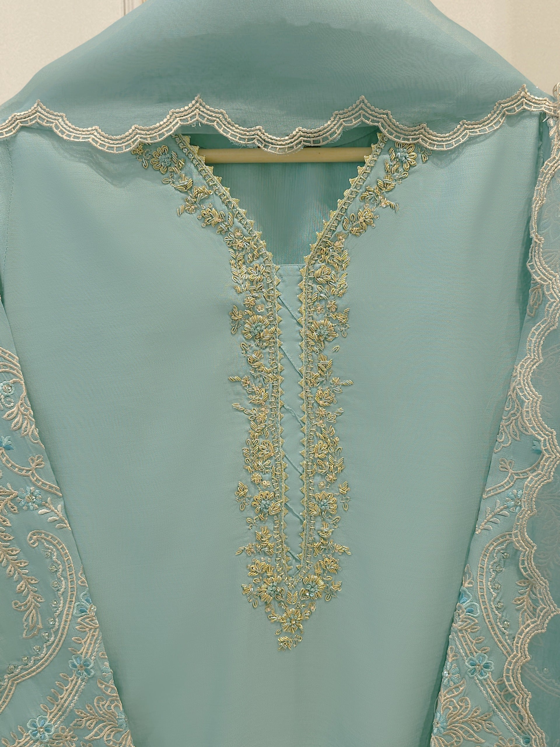 3 Piece - Pure Khaddi Silk Embroidered  Suit S115136 Secondary image