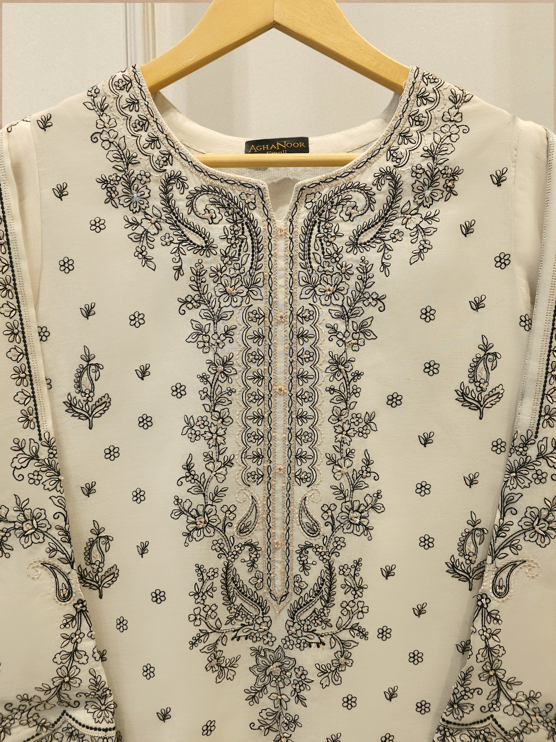 2 Piece - Embroidered Kora  Cotton Suit S115175 Secondary image