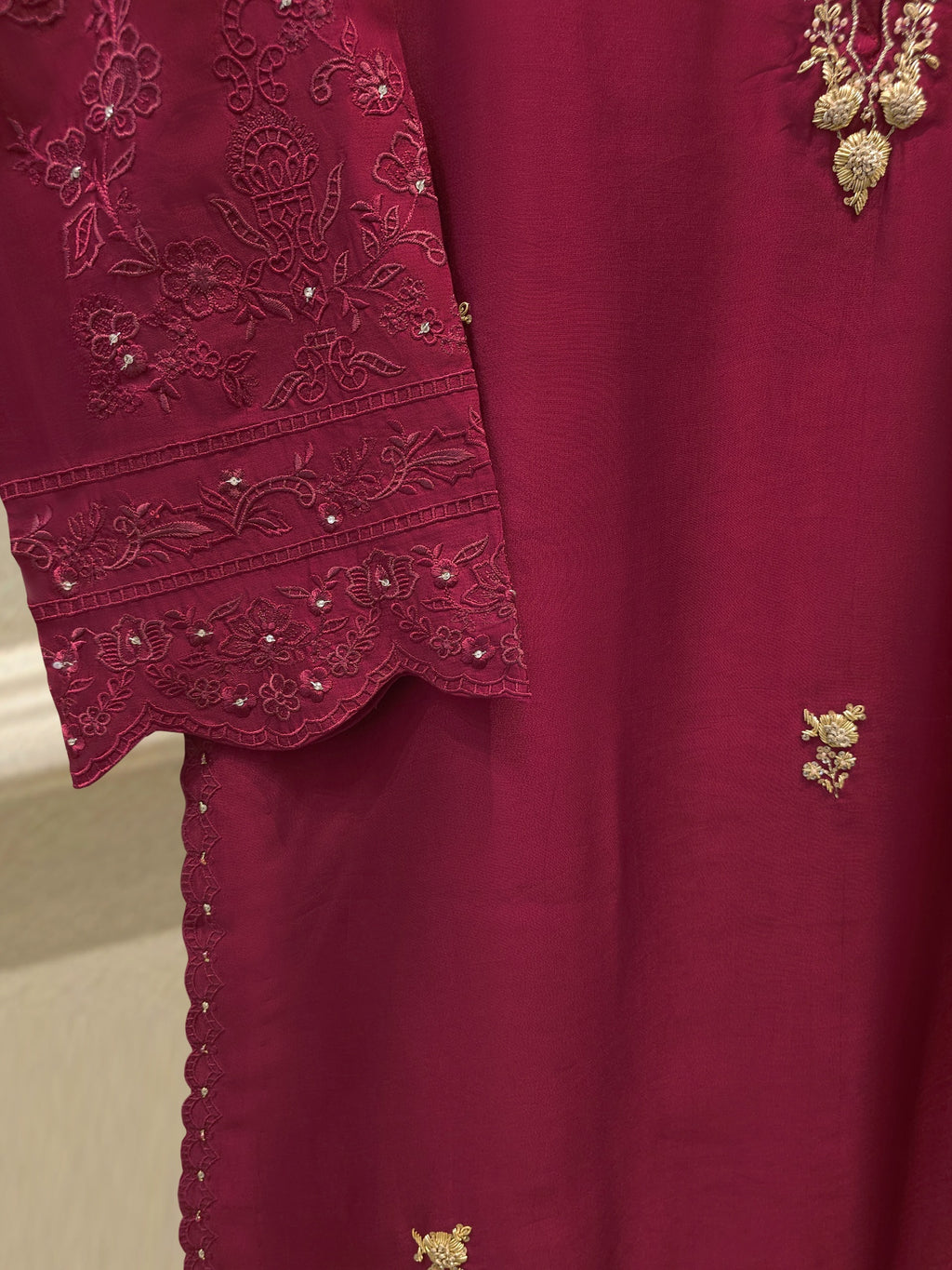 3 Piece- Pure  Sheesha Silk Embroidered Suit S115228