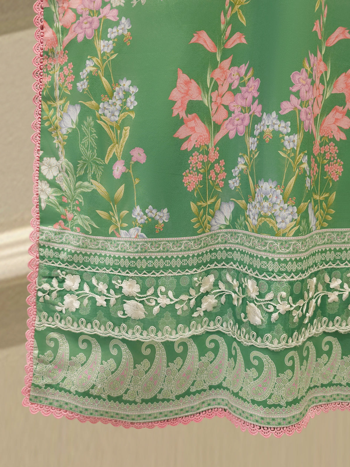 2 Piece Digital Printed Lawn Suit S115257
