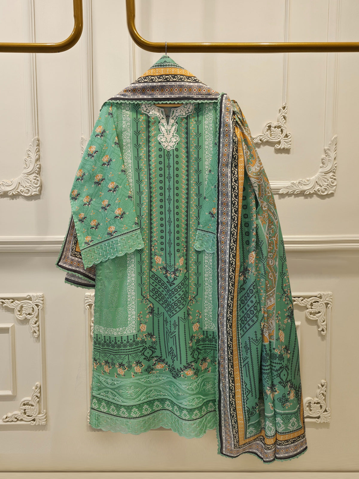 2 Piece Digital Printed Lawn Suit S115366 Main image