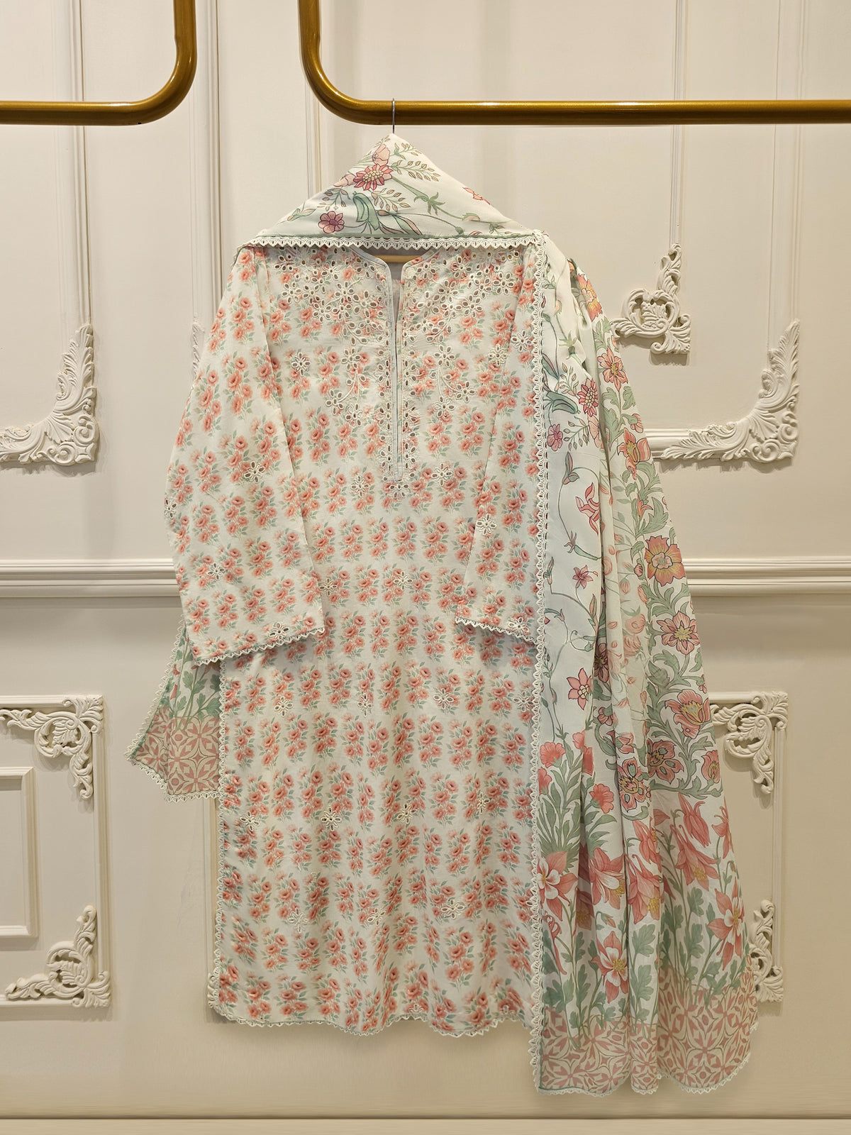 3-Piece Embroided Lawn Suit S115388