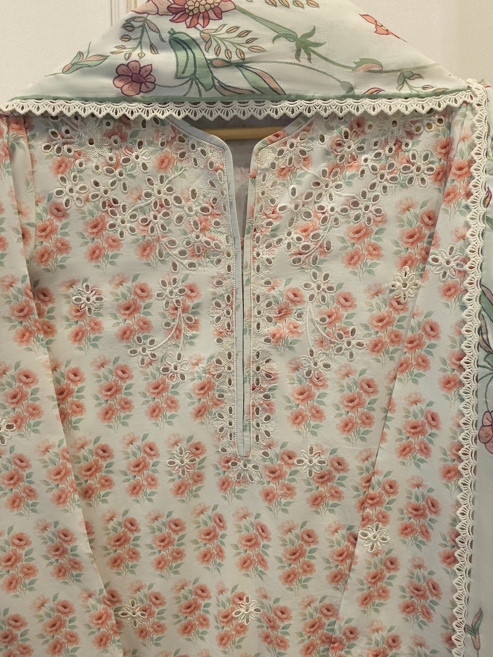 3-Piece Embroided Lawn Suit S115388 Secondary image