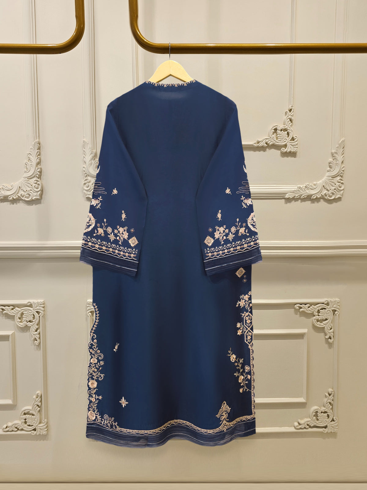 3 Piece- Pure  Sheesha Silk Embroidered Suit S115399
