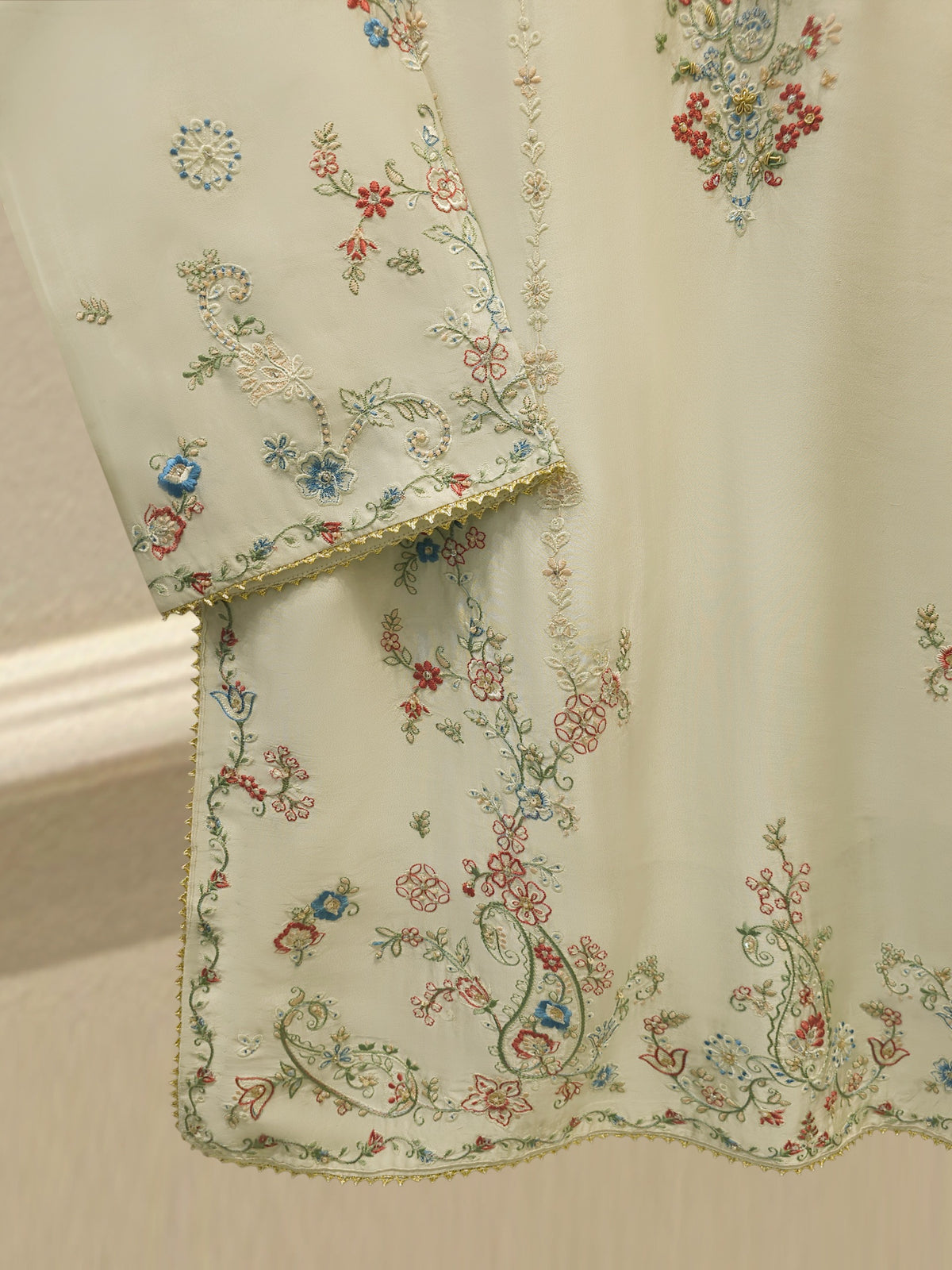 3 Piece- Pure  Sheesha Silk Embroidered Suit S115407