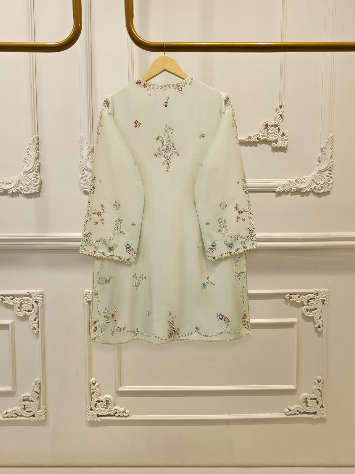 3 Piece- Pure  Sheesha Silk Embroidered Suit S115407