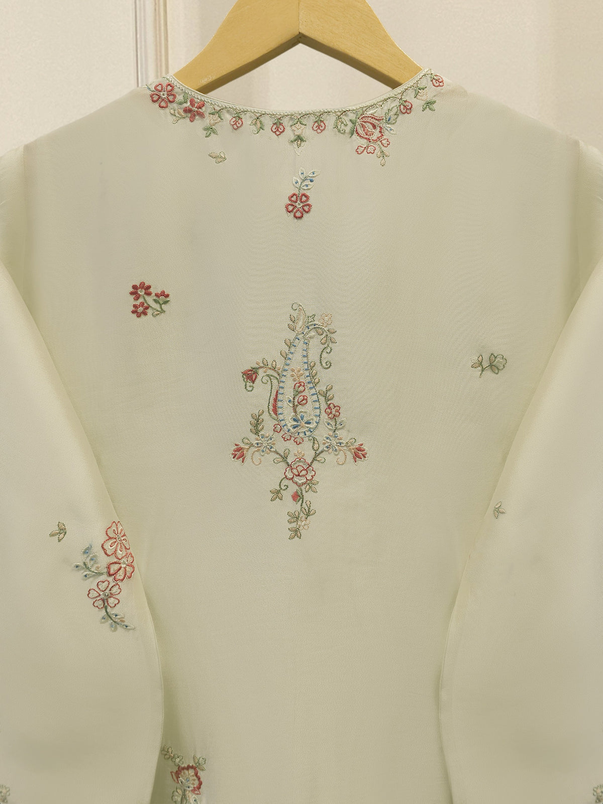 3 Piece- Pure  Sheesha Silk Embroidered Suit S115407