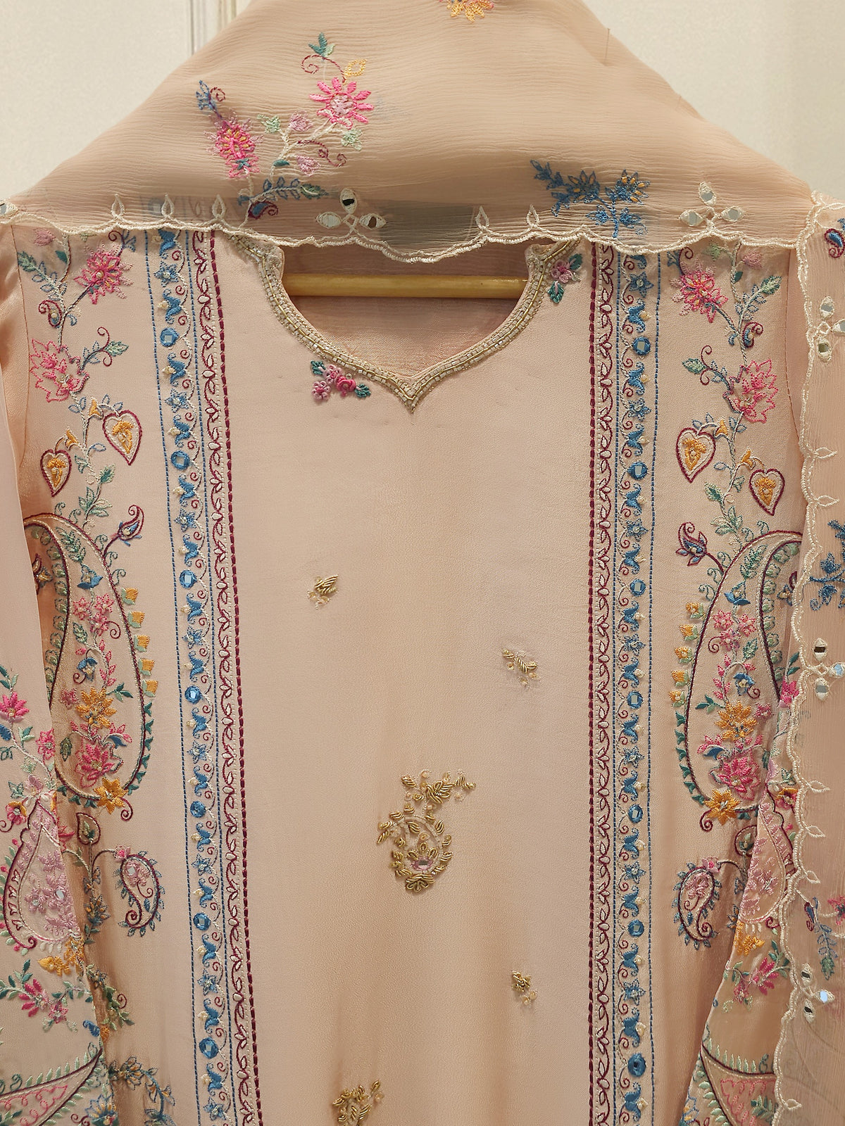 3 Piece- Pure  Sheesha Silk Embroidered Suit S115405