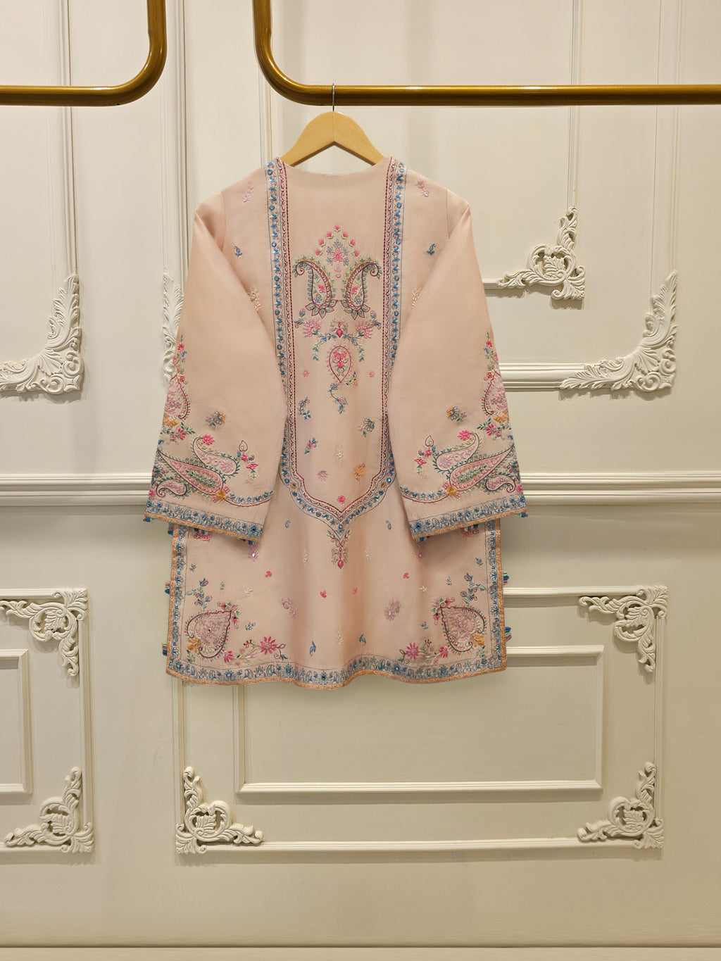 3 Piece- Pure  Sheesha Silk Embroidered Suit S115405