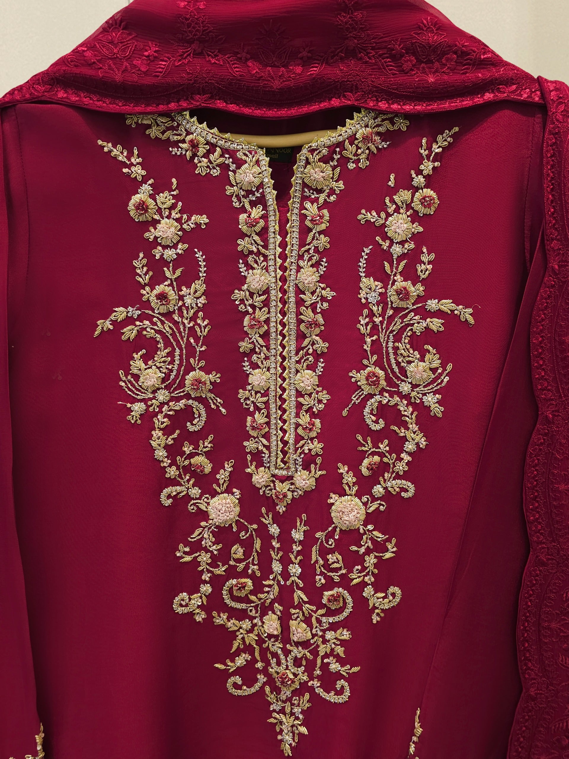 3 Piece- Pure  Sheesha Silk Embroidered Suit S115422 Secondary image