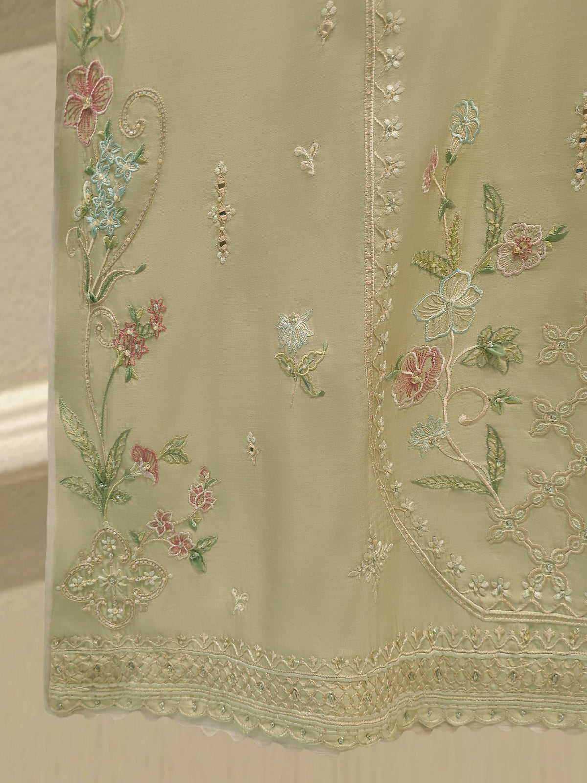 3 Piece - Pure Khaddi Silk Embroidered  Suit S115427